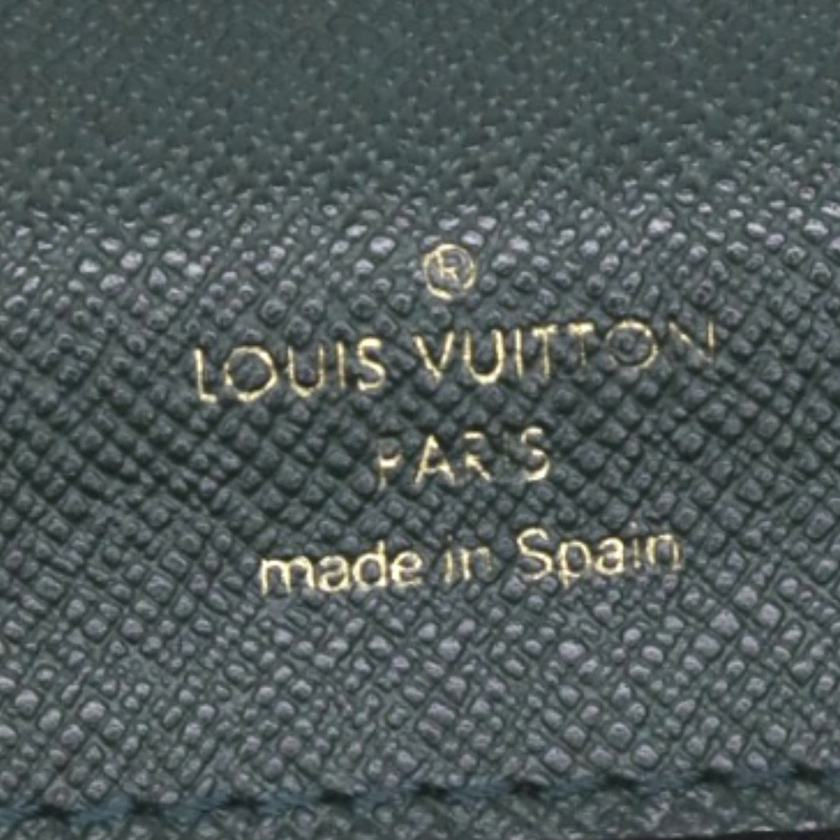 LOUIS VUITTON business bag M30776 Taiga green Taiga Porto Doquán