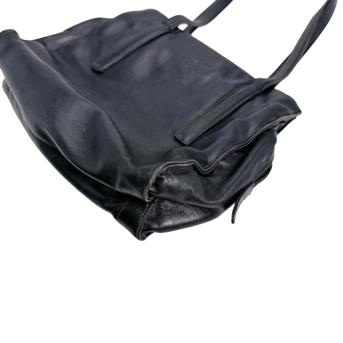 PRADA Tote Bag leather black Logo embossed