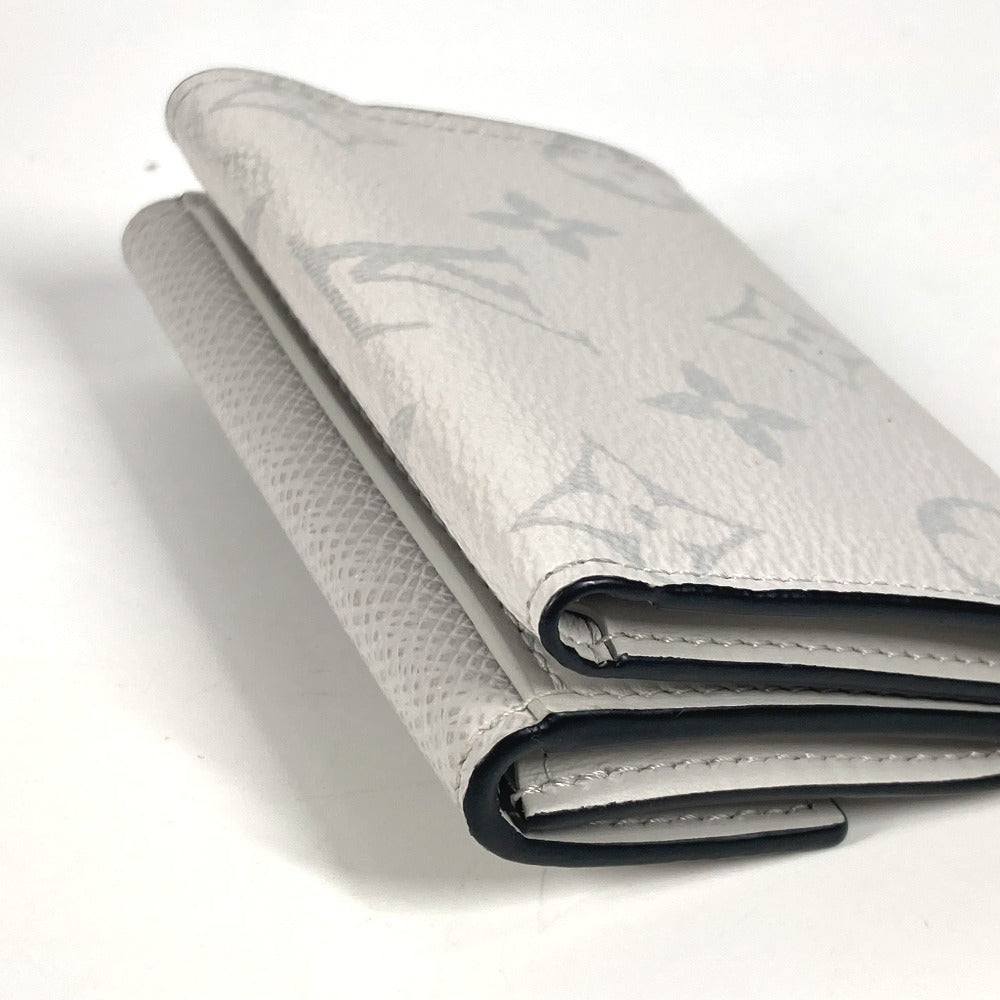 LOUIS VUITTON Trifold wallet M30899 Taiga Leather, Monogram Canvas white Taigalama Discovery Compact Wallet
