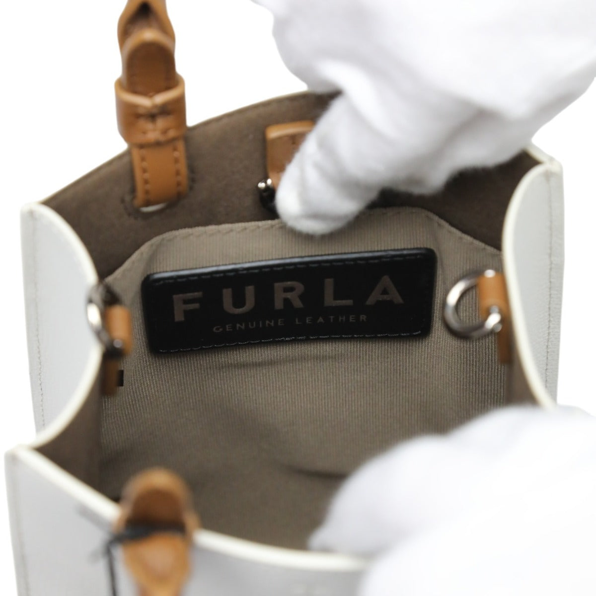Furla Shoulder Bag WB00729-BX1230-1843S leather leather white Shoulder Bag WB00729-BX1230-1843S Women Used Authentic