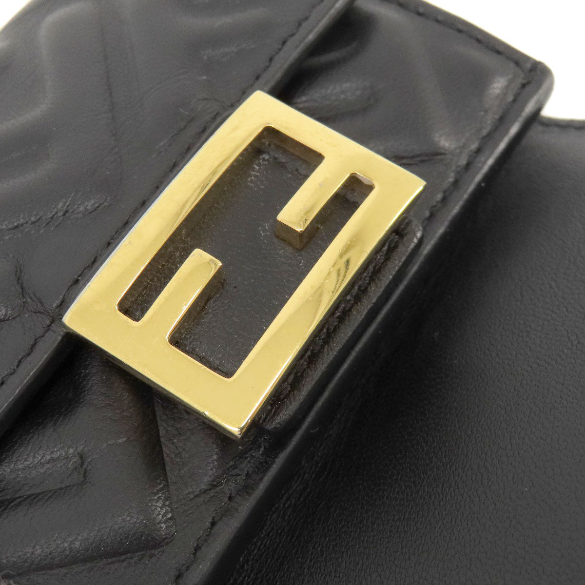 FENDI Bifold Wallet leather black Embossed logo