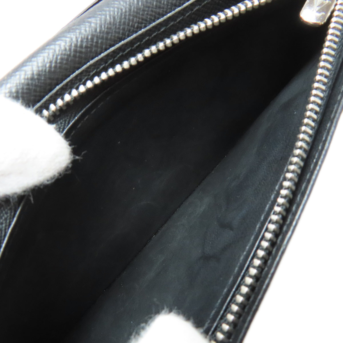 LOUIS VUITTON Long Wallet Purse M32654 Taiga Leather black Portefeuille・Brazza Former