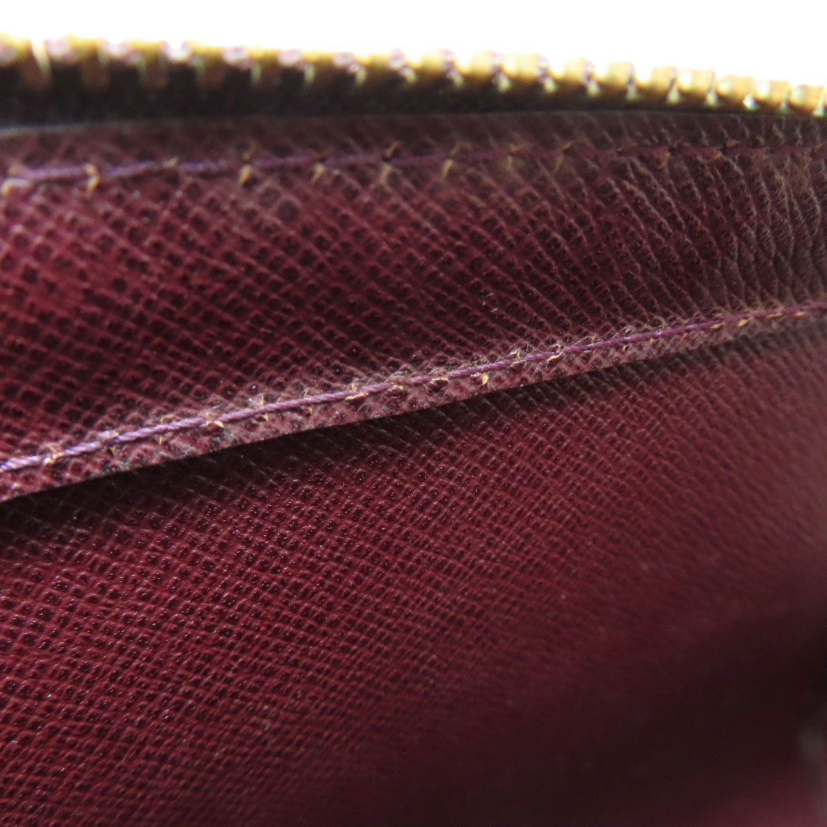 LOUIS VUITTON business bag M30186 Taiga Leather purple Baikal
