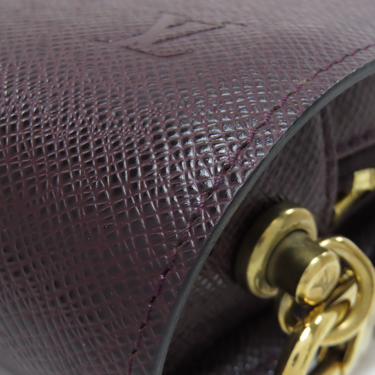 LOUIS VUITTON business bag M30186 Taiga Leather purple Baikal