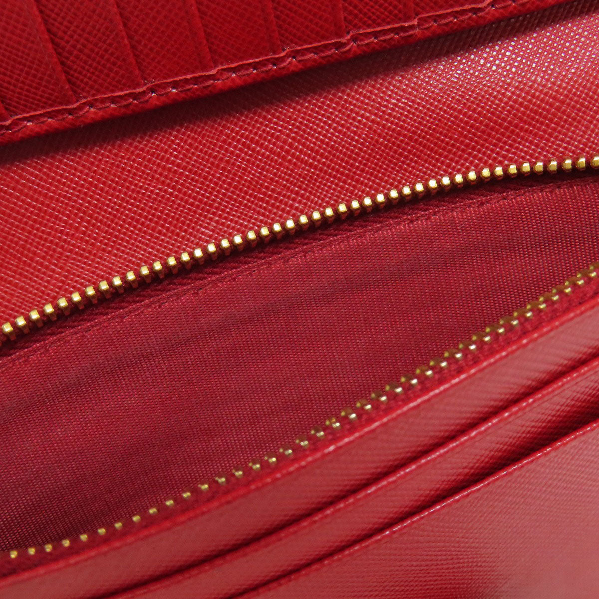 PRADA Long Wallet Purse Safiano Red logoMetal