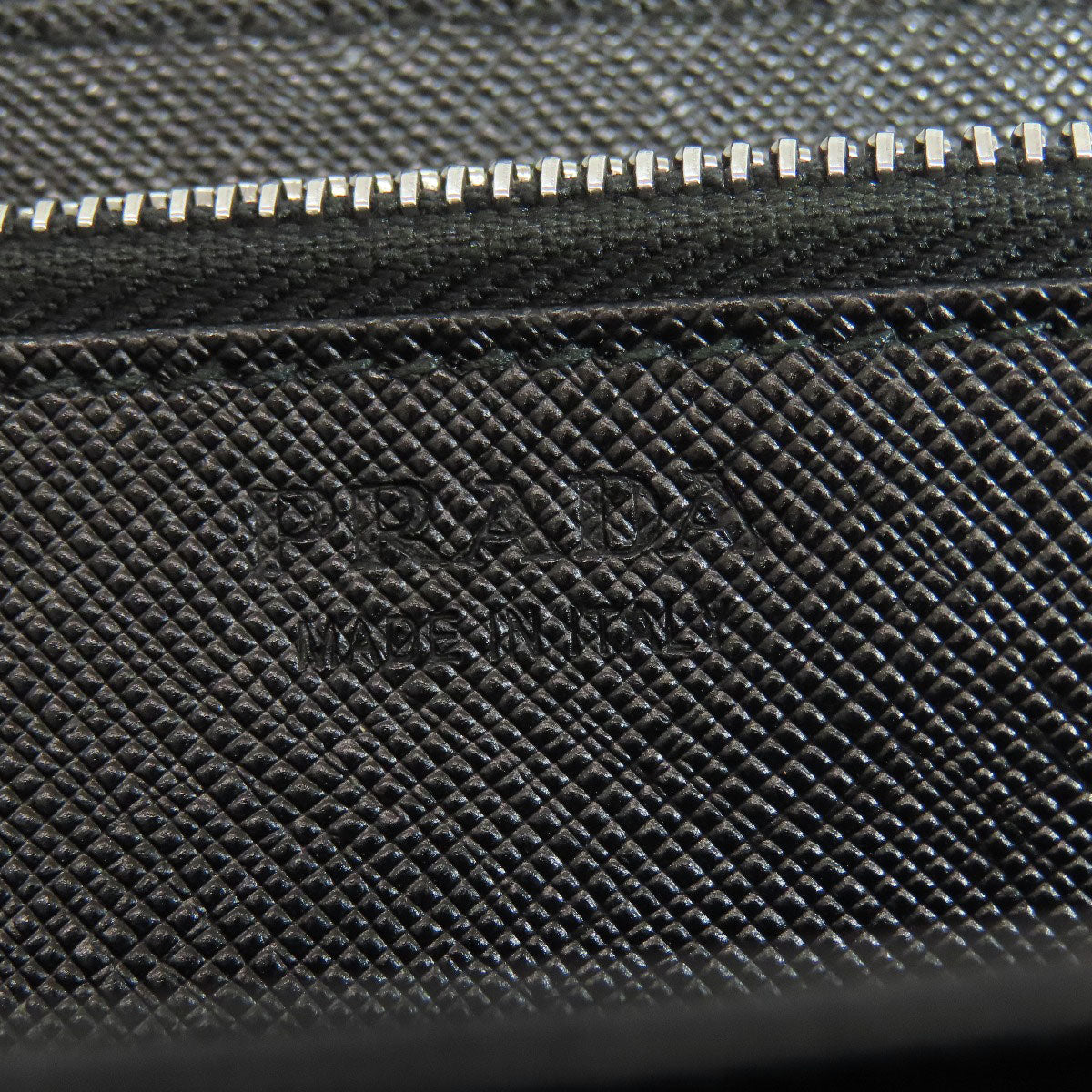 PRADA Long Wallet Purse Safiano black Zip Around