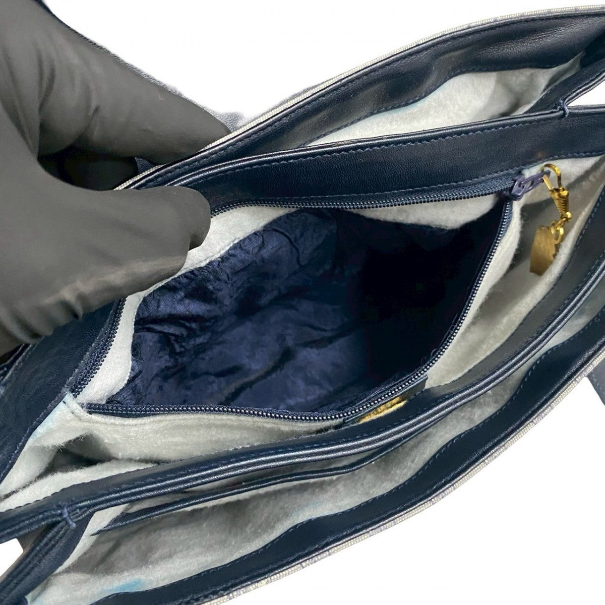 GUCCI Handbag leather Navy