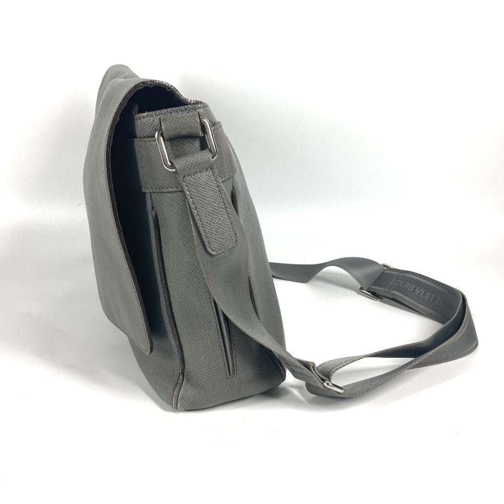 LOUIS VUITTON Shoulder Bag M32623 Taiga Leather gray Taiga Roman MM