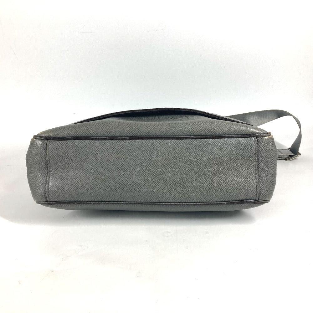 LOUIS VUITTON Shoulder Bag M32623 Taiga Leather gray Taiga Roman MM