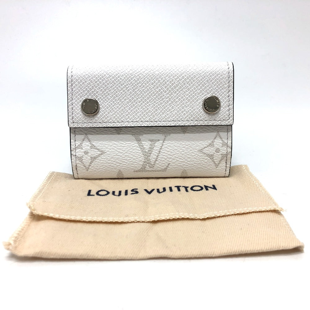LOUIS VUITTON Trifold wallet M30899 leather white Tiger Lama Monogram Discovery compact wallet