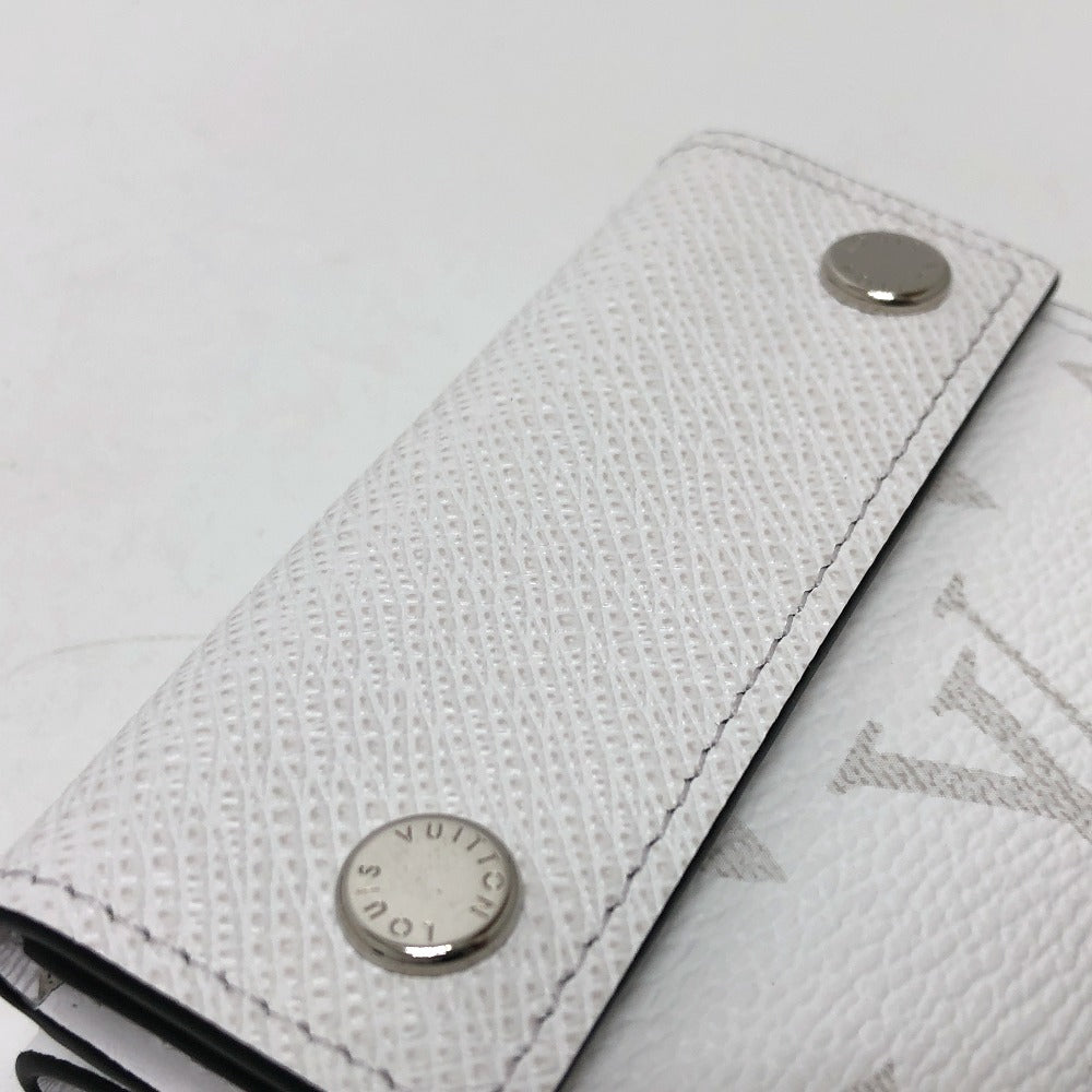 LOUIS VUITTON Trifold wallet M30899 leather white Tiger Lama Monogram Discovery compact wallet