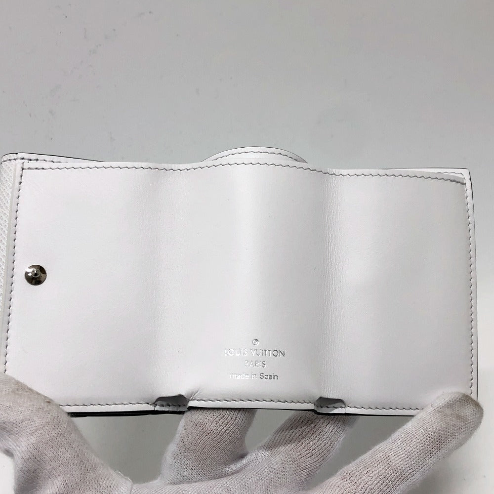 LOUIS VUITTON Trifold wallet M30899 leather white Tiger Lama Monogram Discovery compact wallet