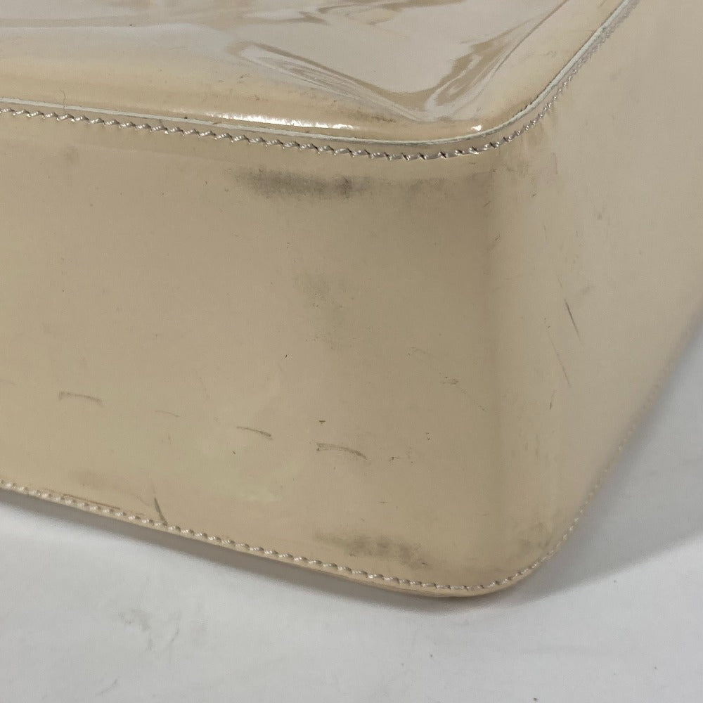 CHANEL Shoulder Bag Patent leather Ivorytype logo