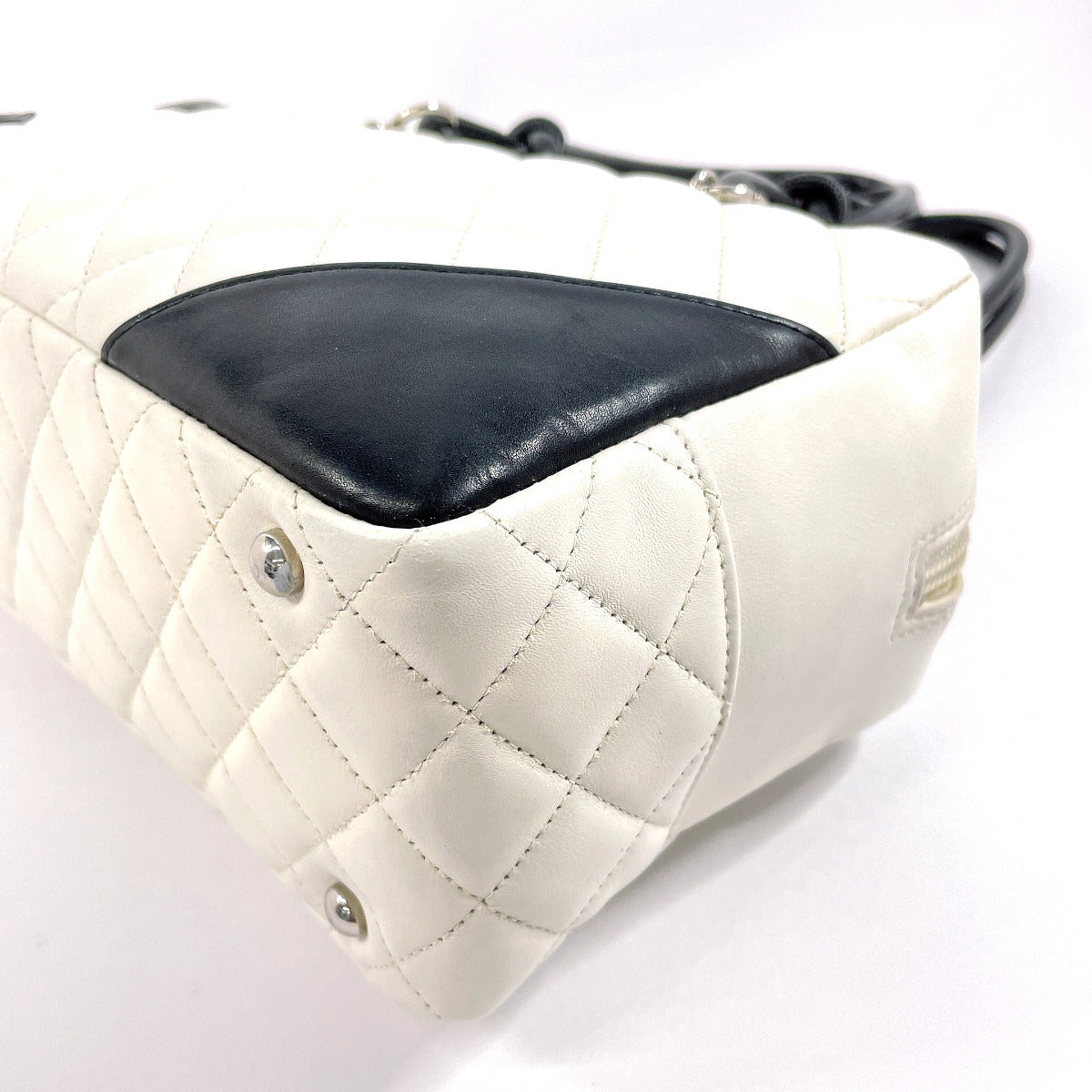 CHANEL Shoulder Bag A25171 lambskin white Cambon line Bowling bag