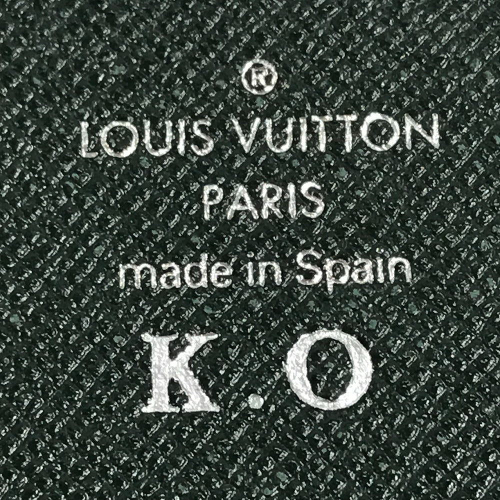LOUIS VUITTON Card Case M3092P Taiga Leather green Taiga Anneveld Cult de Visit