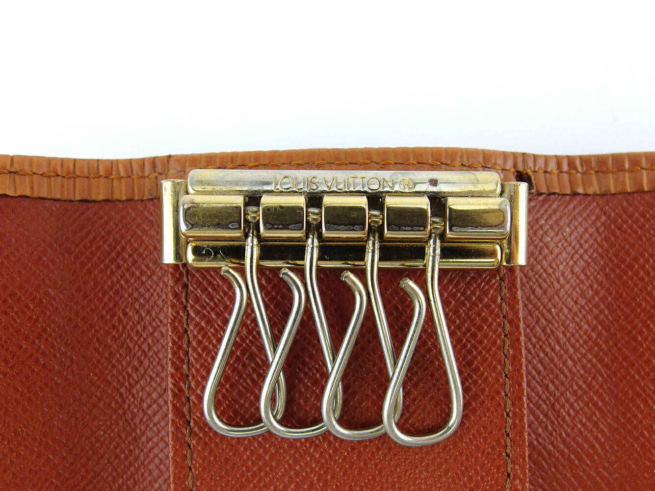 LOUIS VUITTON Key case Key holder M63828 Light brown gold Multicles4
