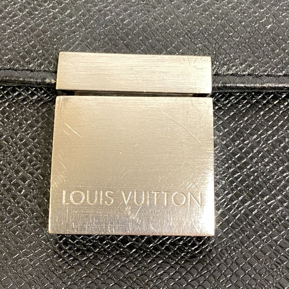 LOUIS VUITTON Clutch bag M30782 Taiga black Taiga Selenga