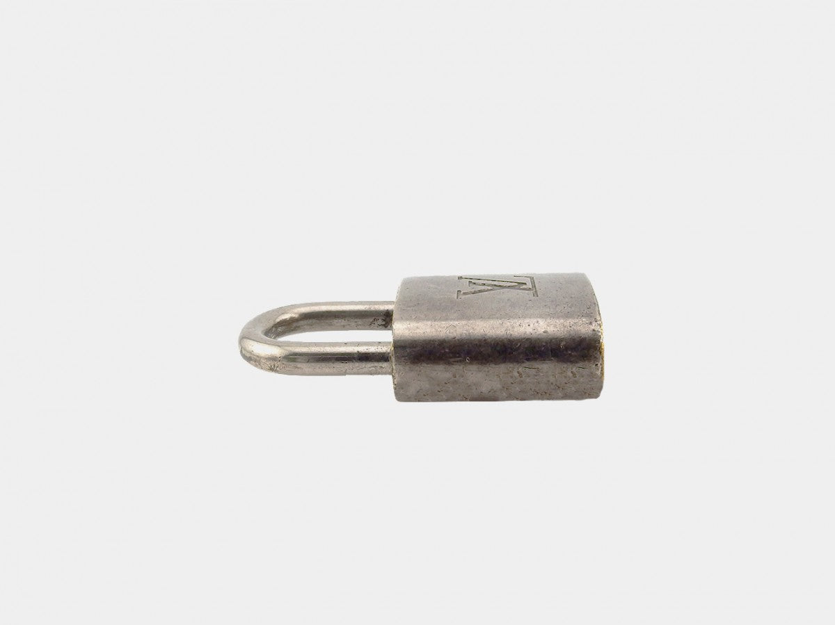 LOUIS VUITTON Other accessories Silver