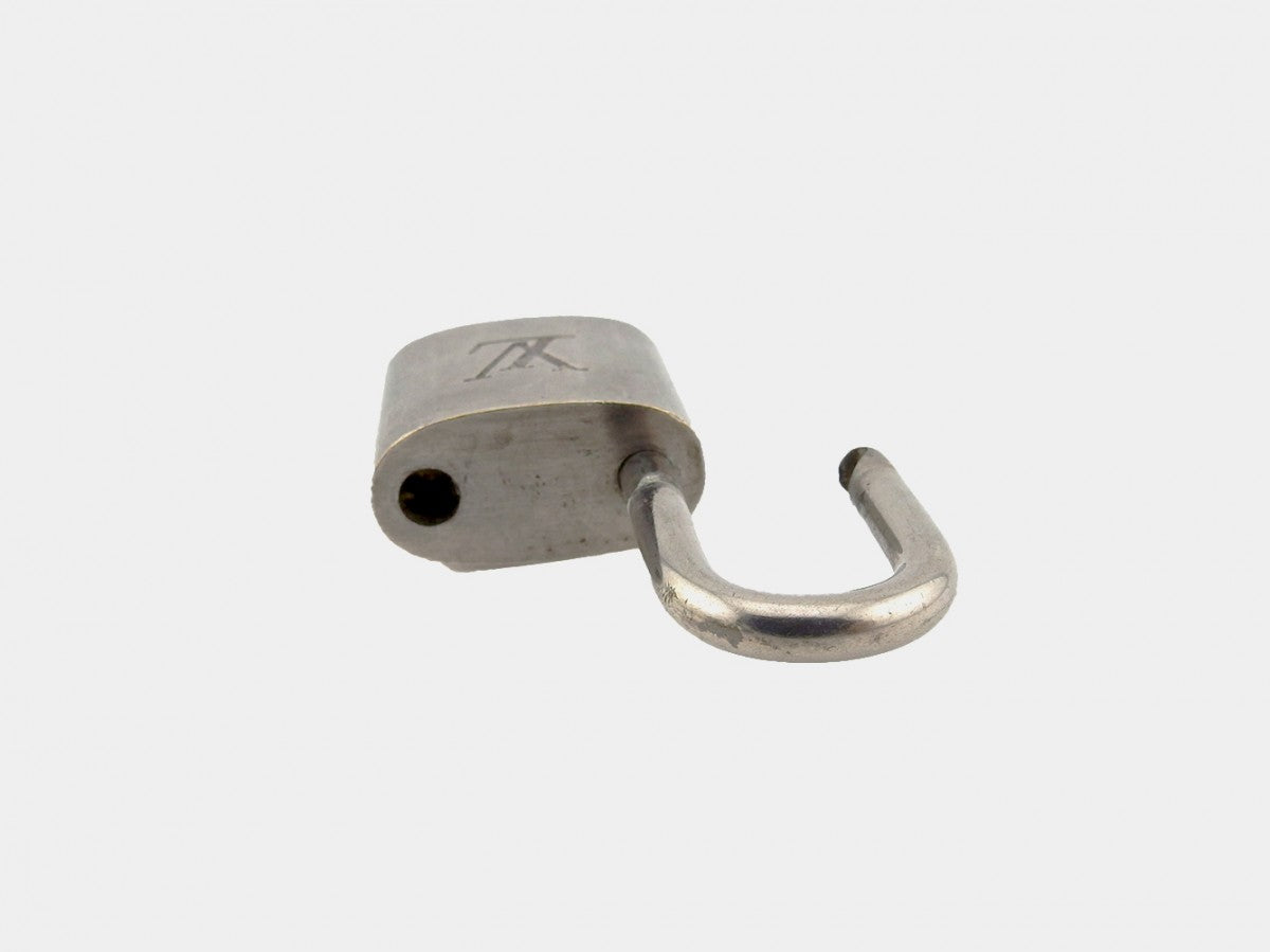 LOUIS VUITTON Other accessories Silver