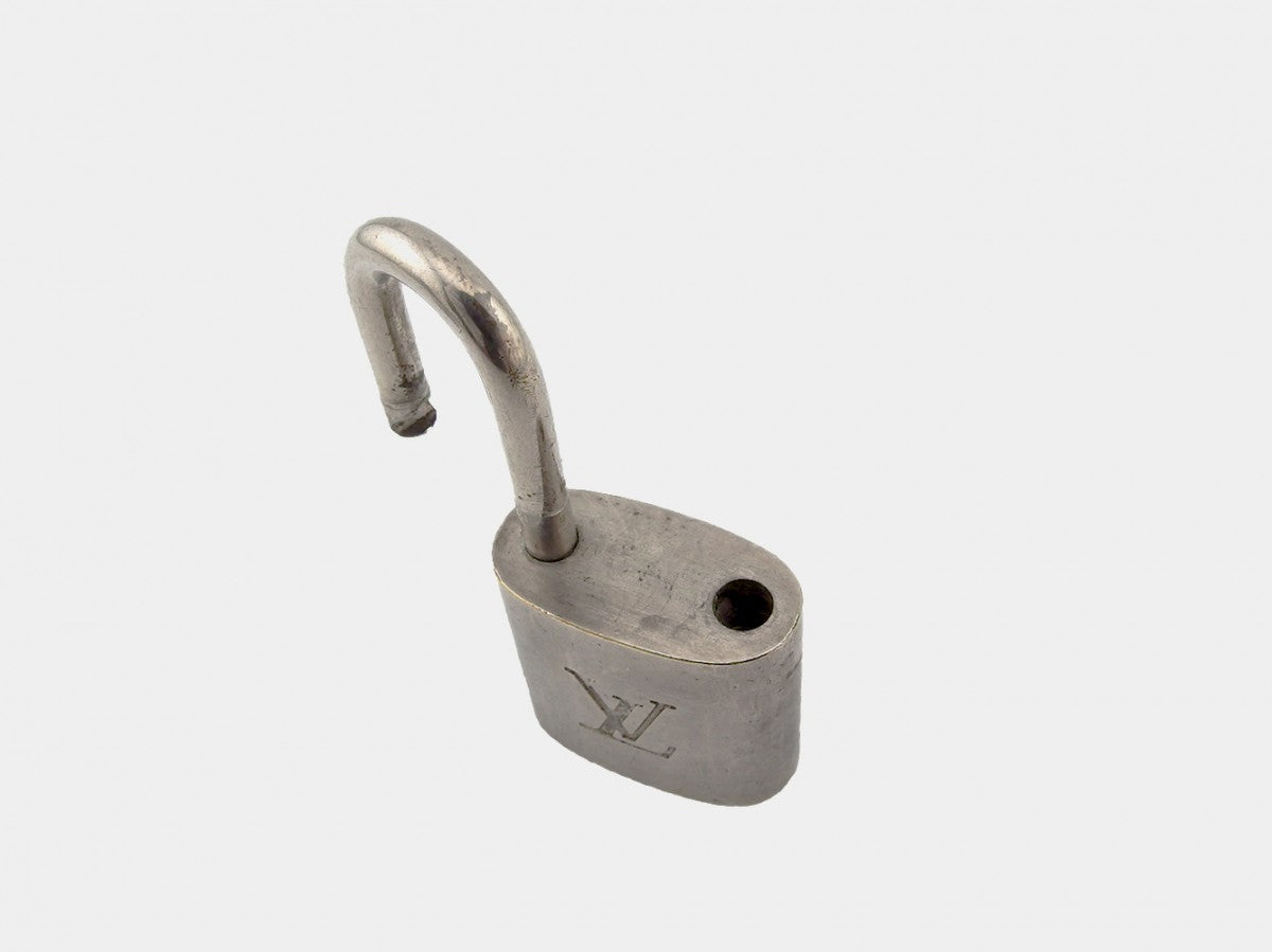 LOUIS VUITTON Other accessories Silver