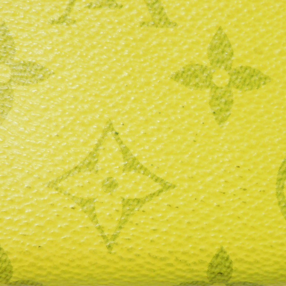 LOUIS VUITTON Tri-fold wallet M67629 Taiga leather x monogram canvas x smooth leather Jonne Taiga Lama Monogram Discovery compact wallet
