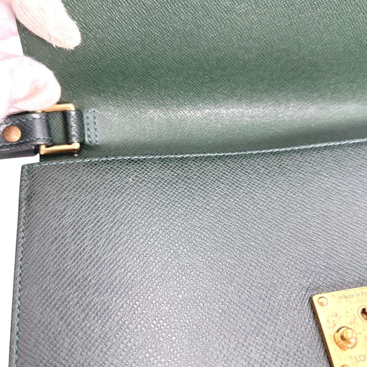 LOUIS VUITTON business bag M30194 Taiga Epithea Taiga pochette clad