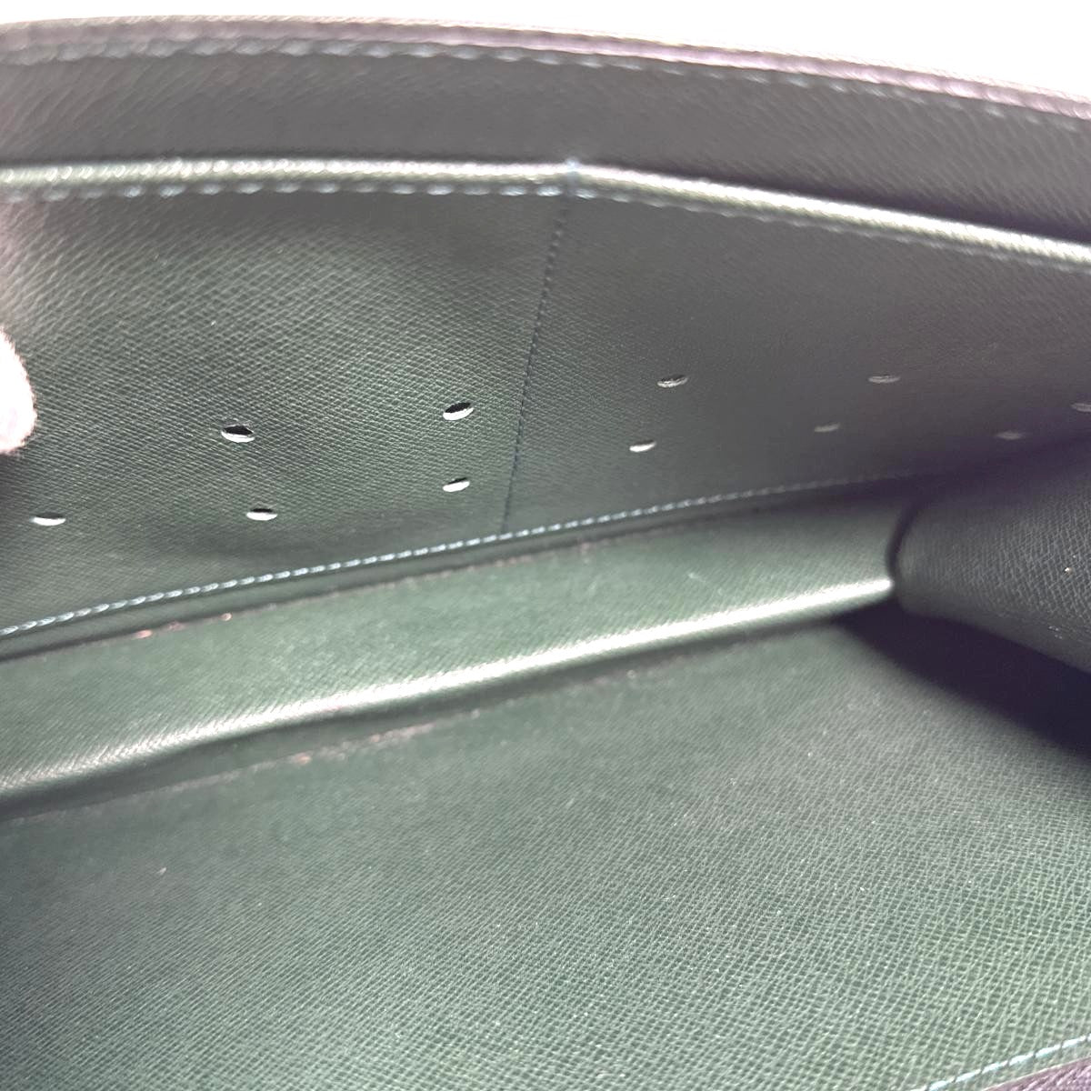LOUIS VUITTON business bag M30194 Taiga Epithea Taiga pochette clad