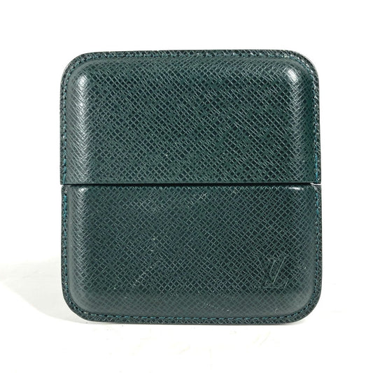 LOUIS VUITTON Cigarette case M30734 Taiga Leather green Taiga Etui 10 cigarillos