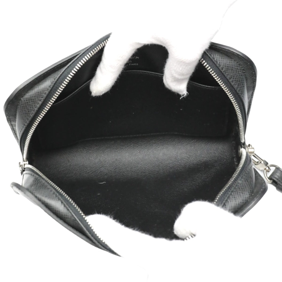 LOUIS VUITTON business bag M30182 Taiga black Taiga Baikal Aldwards