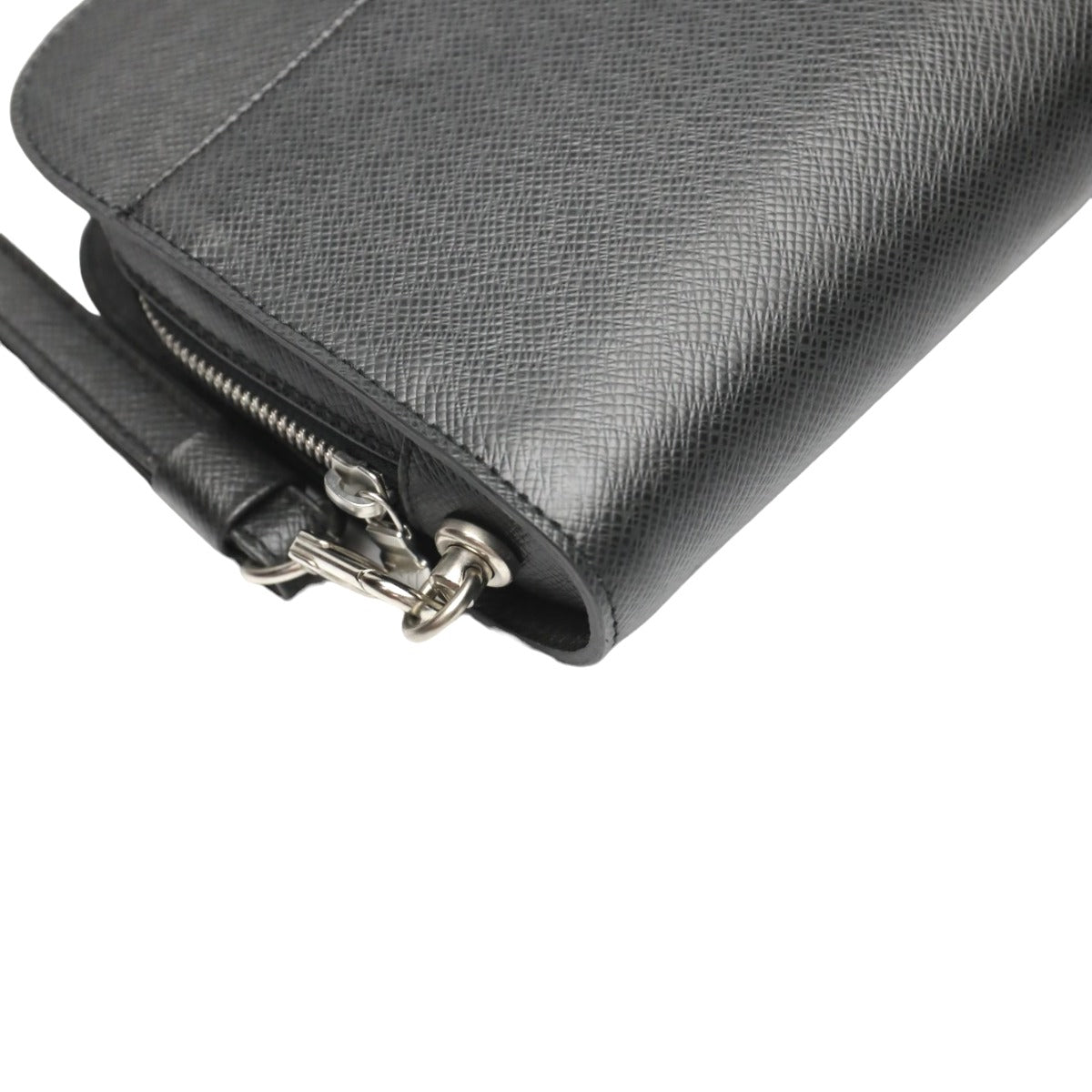 LOUIS VUITTON business bag M30182 Taiga black Taiga Baikal Aldwards