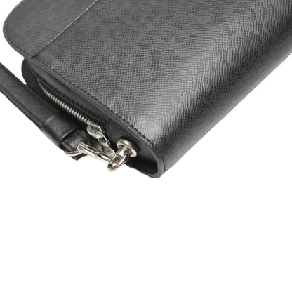 LOUIS VUITTON business bag M30182 Taiga black Taiga Baikal Aldwards