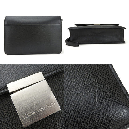 LOUIS VUITTON business bag M30782 Taiga black Selenga