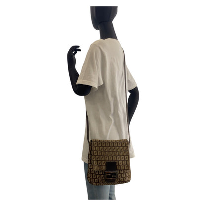 FENDI Shoulder Bag canvas Brown Silver Metal Zucchino Kamsepochet