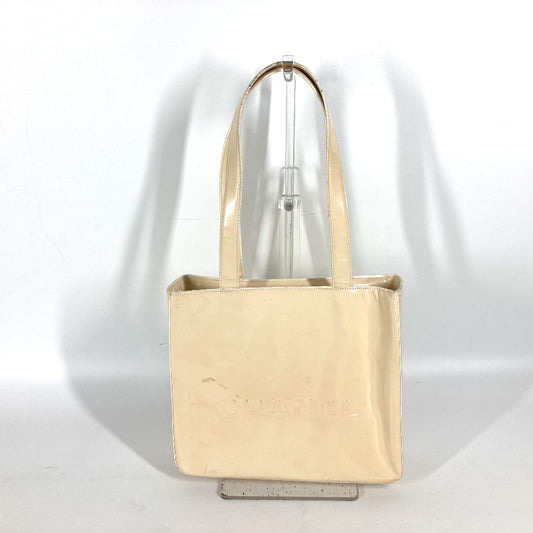 CHANEL Shoulder Bag Patent leather Ivorytype logo