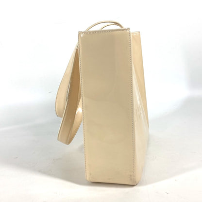 CHANEL Shoulder Bag Patent leather Ivorytype logo