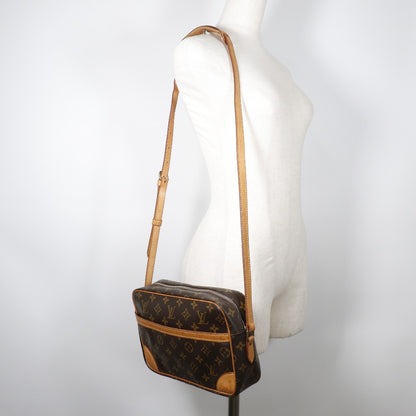 LOUIS VUITTON Shoulder Bag M51274 Monogram canvas Brown Trocadero27 unisex(Unisex) Used Authentic