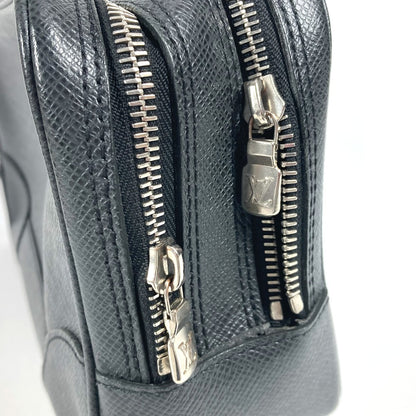 LOUIS VUITTON business bag M31142 Taiga Leather black Taiga Pavel