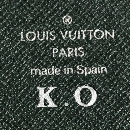 LOUIS VUITTON Card Case M3092P Taiga Leather green Taiga Anneveld Cult de Visit