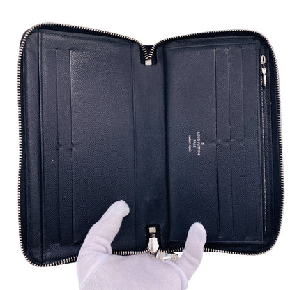 LOUIS VUITTON Long Wallet Purse M30056 leather black Taiga Zippy Organizer
