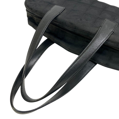 CHANEL Handbag Nylon, Leather black New travel line