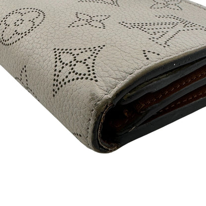 LOUIS VUITTON Bifold Wallet M68671 leather beige Mahina Portefeuille Iris Compact