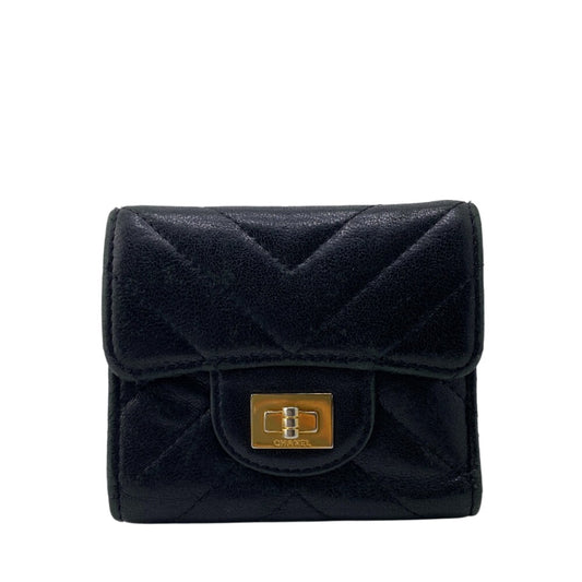 CHANEL Tri-fold wallet A82723 leather black 2.55 Matelasse Vstitch Chevron