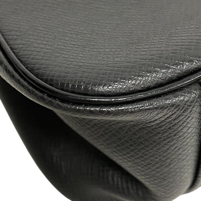 LOUIS VUITTON business bag M30212 leather black Taiga Truth Cracking Tat GM